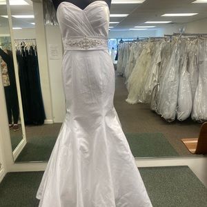 Ella Rose Bridal Gown- style BE179